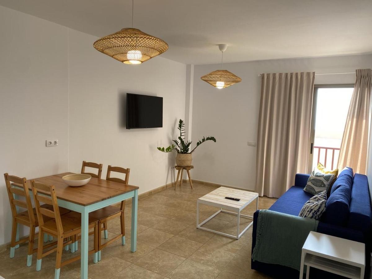 Vivienda Vacacional Sur De Europa B 3 4 La Restinga Luaran gambar